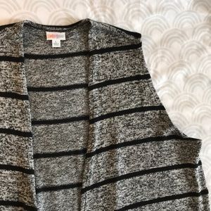 EUC LuLaRoe Joy Vest